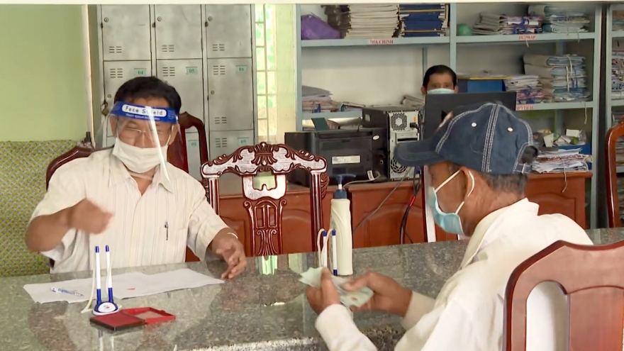 Thêm nhiều lao động khó khăn vì dịch COVID-19 nhận hỗ trợ thiết thực