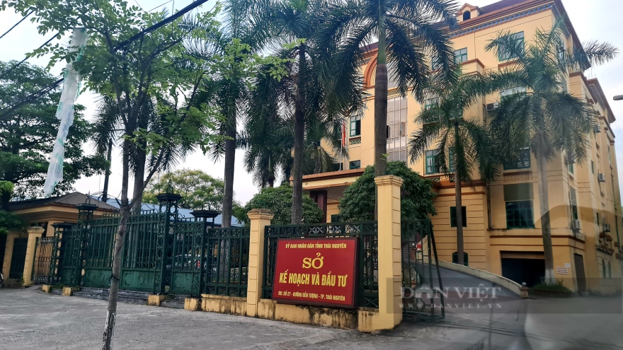 Cách chức Phó Giám đốc Sở KH-ĐT tỉnh Thái Nguyên sàm sỡ nữ nhân viên