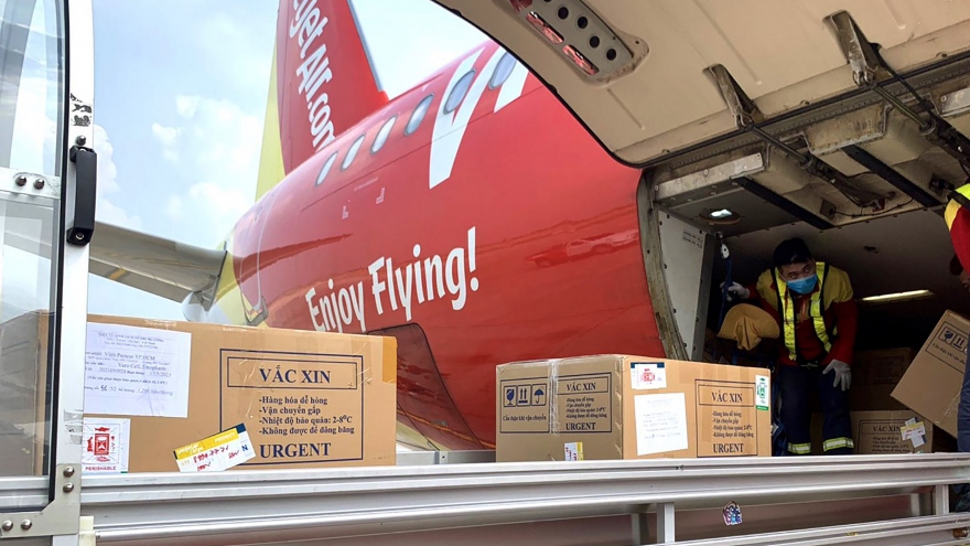 Hàng không tăng cường các chuyến bay “sứ mệnh thế kỉ”