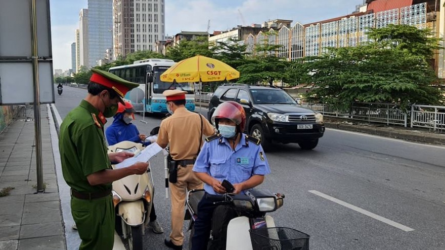 Hà Nội xử phạt hơn 500 trường hợp vi phạm phòng chống dịch