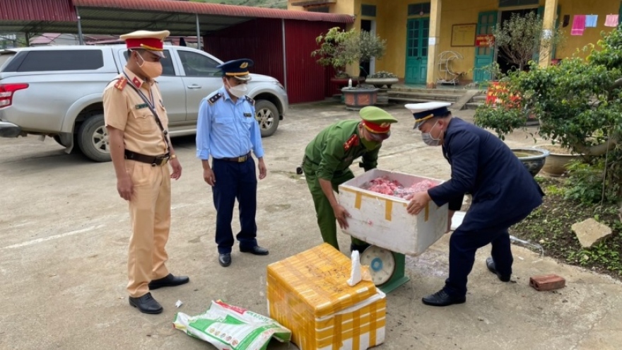 Phát hiện 100kg nội tạng động vật không rõ nguồn gốc