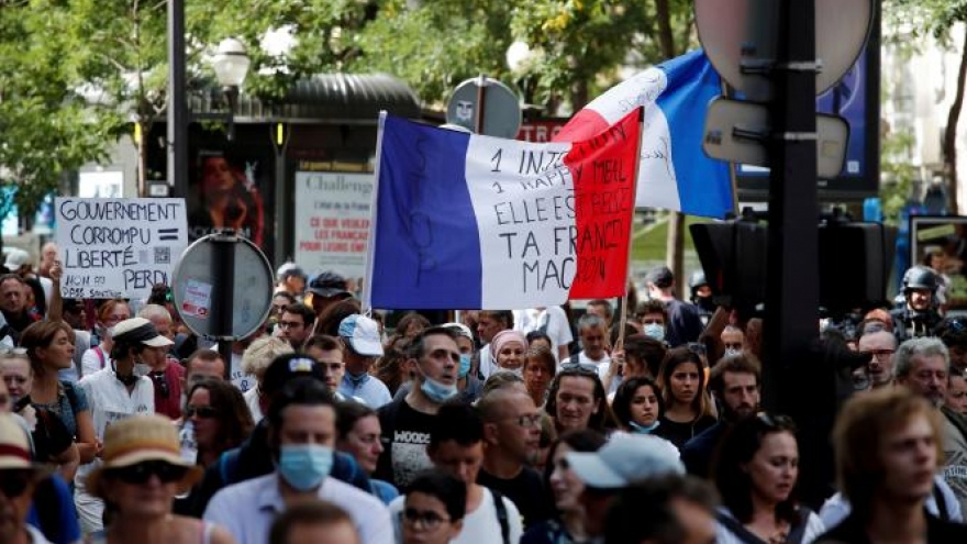 Hơn 50% dân số Pháp đã có kháng thể chống virus SARS-CoV-2