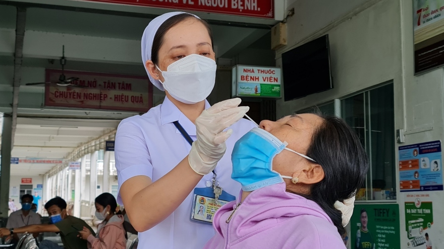 Cà Mau tầm soát Covid-19 diện rộng, sớm thực hiện "bình thường mới"