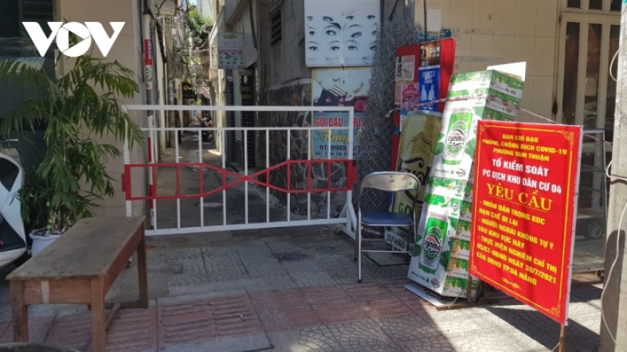 Đà Nẵng chỉ đạo tháo dỡ rào chắn trên các đường phố lớn