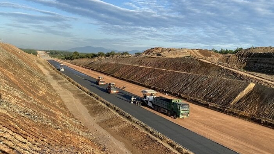 Cao tốc Bắc-Nam: Thay ngay nhà thầu năng lực kém để đảm bảo tiến độ