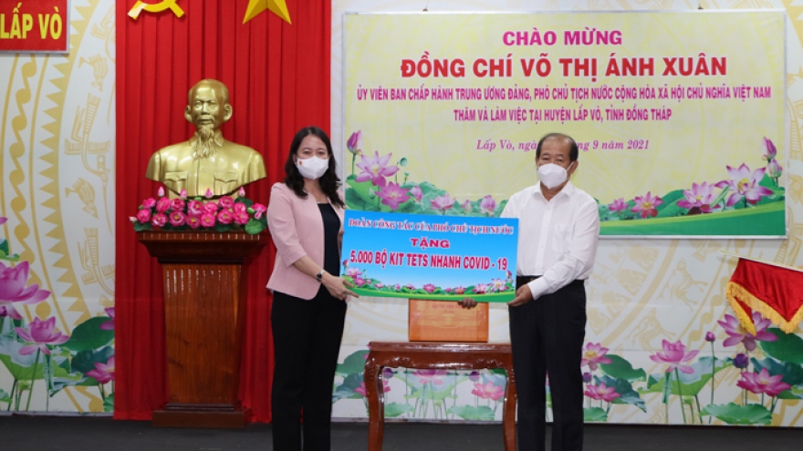 Phó Chủ tịch nước Võ Thị Ánh Xuân biểu dương tinh thần chống dịch của Đồng Tháp