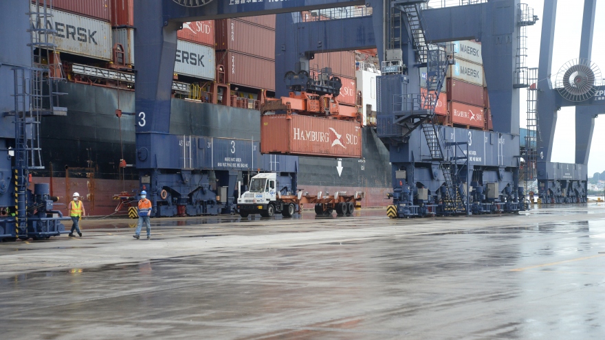 Quảng Ninh giữ đà tăng trưởng, thu hút FDI