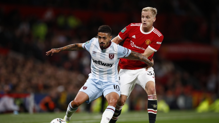 Bị ghẻ lạnh, Van de Beek tìm cách rời MU