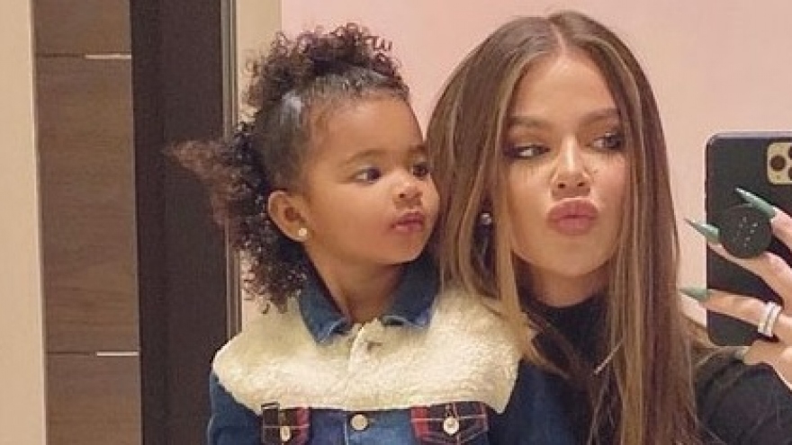 Khloe Kardashian và con gái cưng bị mắc Covid-19