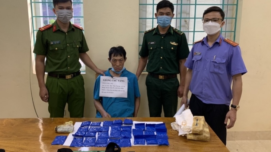 Bắt quả tang đối tượng mang 6.000 viên ma túy từ biên giới về bán kiếm lời