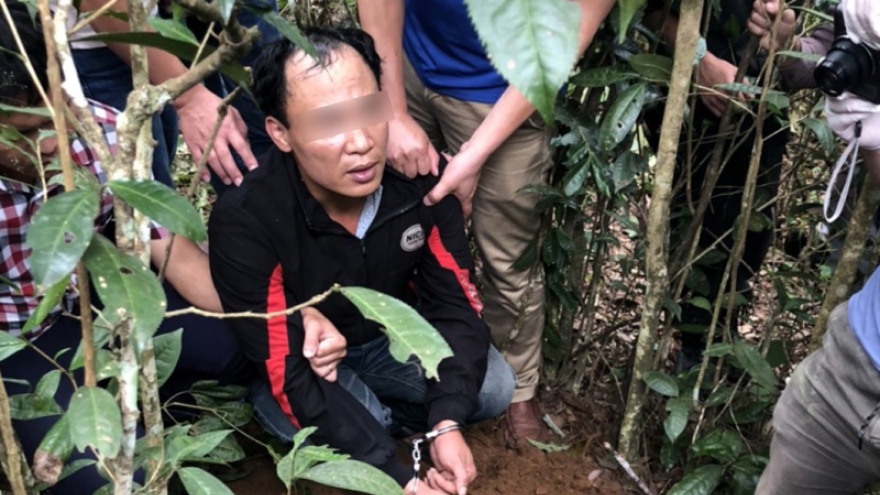 Giả làm thầy cúng, lừa nạn nhân uống nước lá ngón để cướp vàng