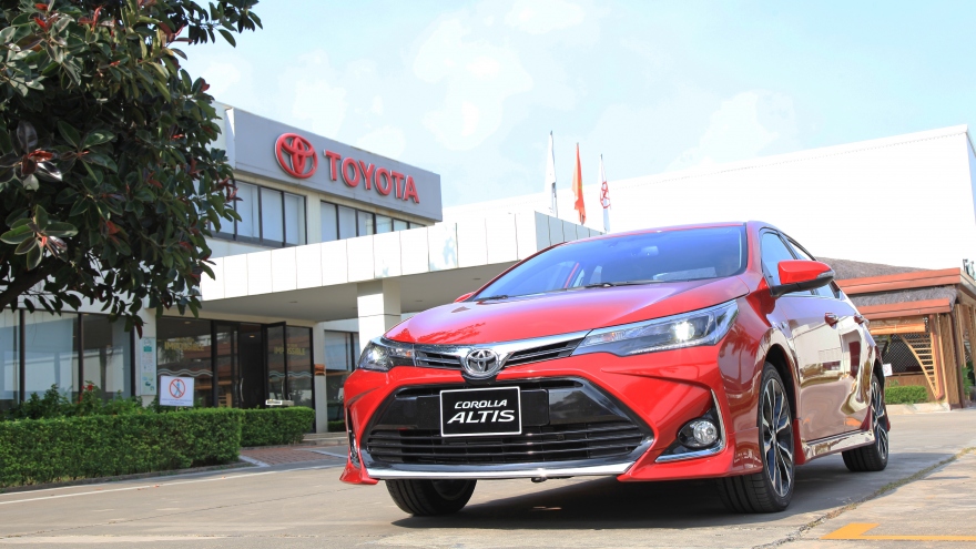 Corolla Altis huyền thoại của Toyota hấp dẫn hơn với ưu đãi trong tháng 10