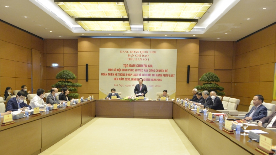 Luật sau khi ban hành phải điều chỉnh trực tiếp quan hệ xã hội