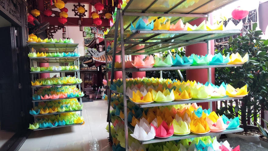 TP.HCM trang nghiêm chuẩn bị cho Lễ tưởng niệm đồng bào mất vì COVID-19