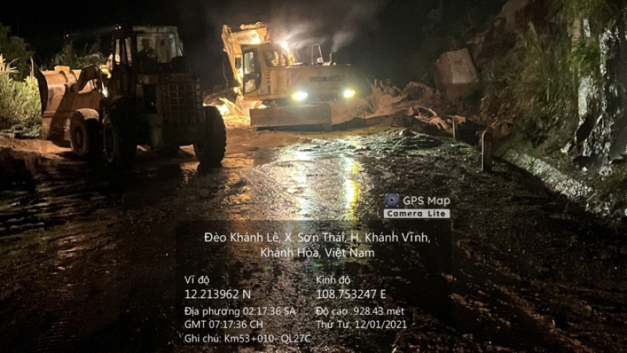 Khuyến cáo người dân hạn chế lưu thông qua đèo Khánh Lê