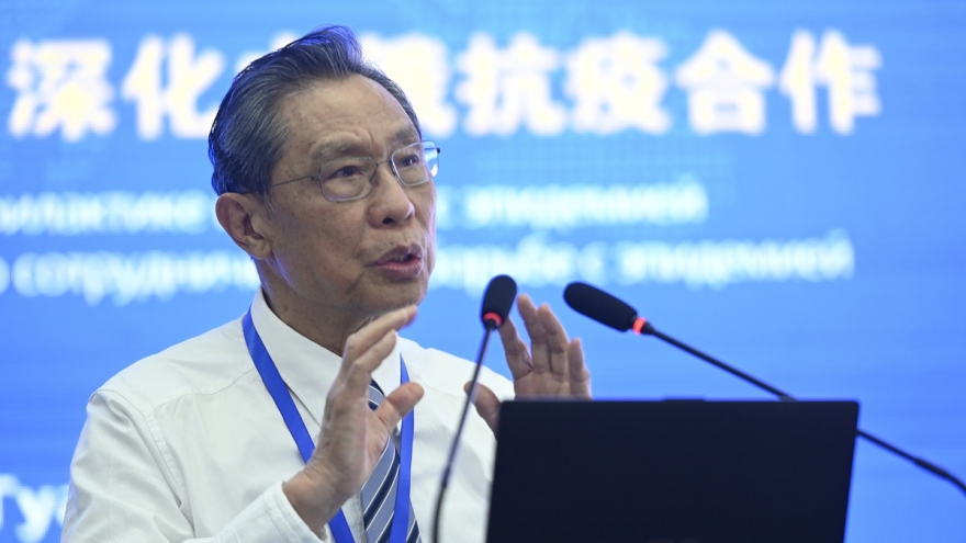 Trung Quốc có thể trở lại bình thường khi tỷ lệ tử vong do Covid-19 giảm xuống 0,1%