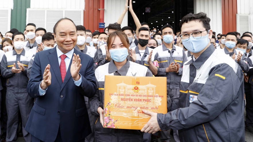 Chủ tịch nước: Không để ai bị bỏ lại phía sau, không ai là không có Tết