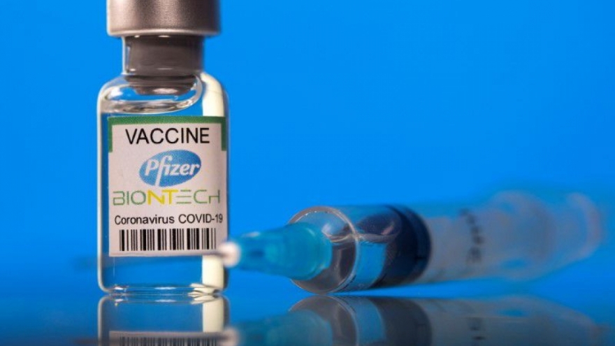 FDA cấp phép tiêm mũi tăng cường vaccine của Pfizer cho trẻ em từ 12 đến 15 tuổi