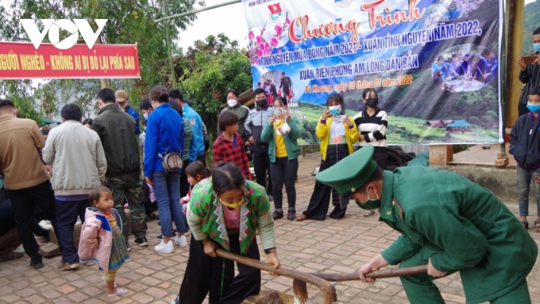 Xuân đến sớm với bà con vùng khó nơi biên giới ở Sơn La