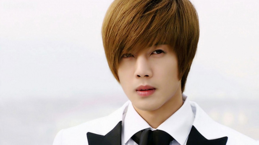 Mỹ nam "Vườn sao băng" Kim Hyun Joong thông báo kết hôn