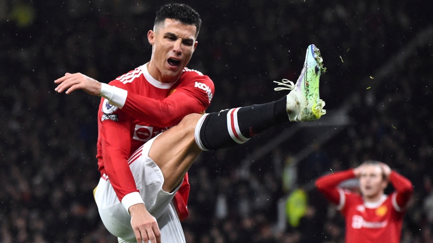 HLV Mourinho muốn tái hợp với Ronaldo