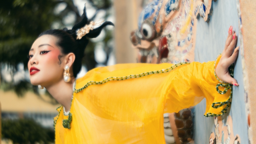 Hoa hậu Khánh Vân thực hiện bộ ảnh lấy cảm hứng từ không khí tháng Giêng