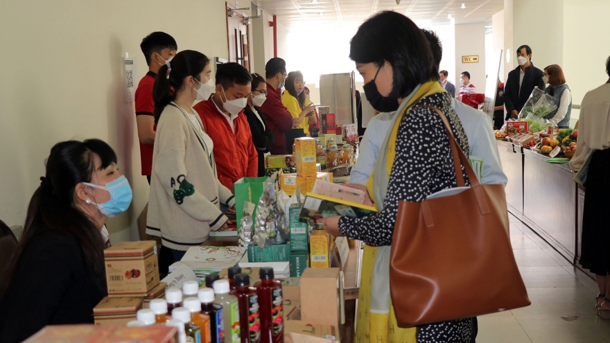 Thúc đẩy sản xuất và tiêu thụ nông sản, nhà bán lẻ bắt tay với doanh nghiệp địa phương