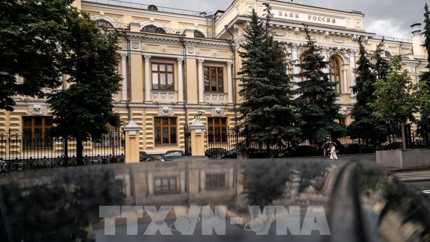 Nhật Bản đóng băng tài sản thêm 4 ngân hàng của Nga