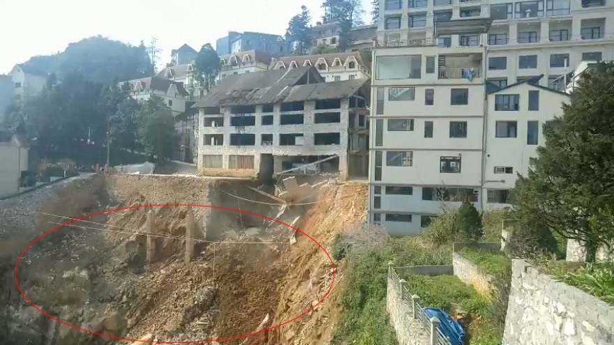 Sạt lở lớn ở đường Hoàng Liên (thị xã Sa Pa), nhiều công trình lân cận bị ảnh hưởng