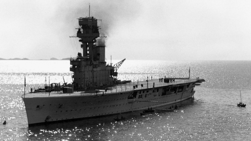 Điều ít biết về tàu sân bay phục vụ hải quân 2 quốc gia và tham gia 2 cuộc chiến