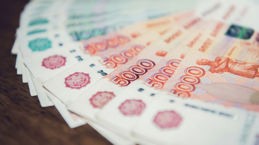 EU thừa nhận đồng rúp Nga “kháng cự mạnh mẽ” trước các lệnh trừng phạt