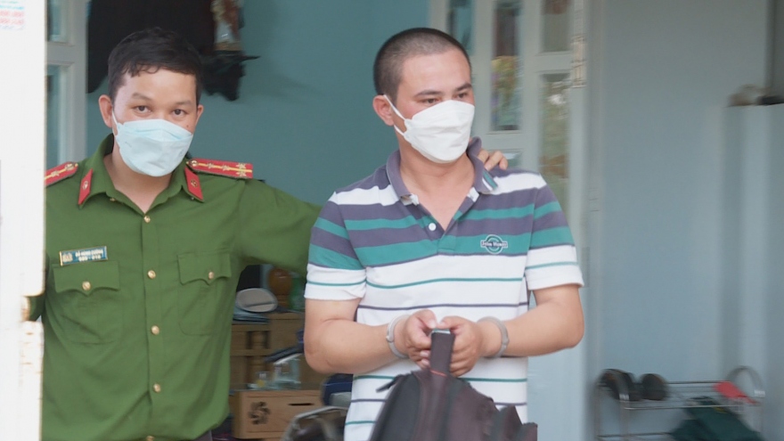 Biển thủ hơn 400 triệu của công ty, nam nhân viên bị bắt giam