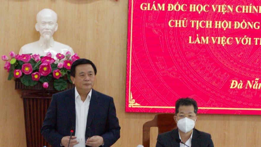 "Việc xử lý cán bộ thao túng thị trường chứng khoán rất kịp thời"