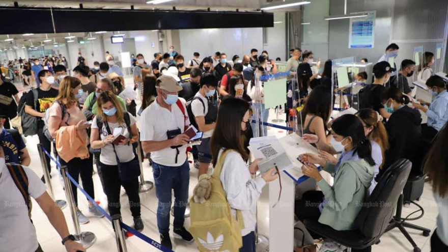 12 người Thái Lan được theo dõi sức khỏe sau khi tiếp xúc với ca mắc bệnh đậu mùa khỉ