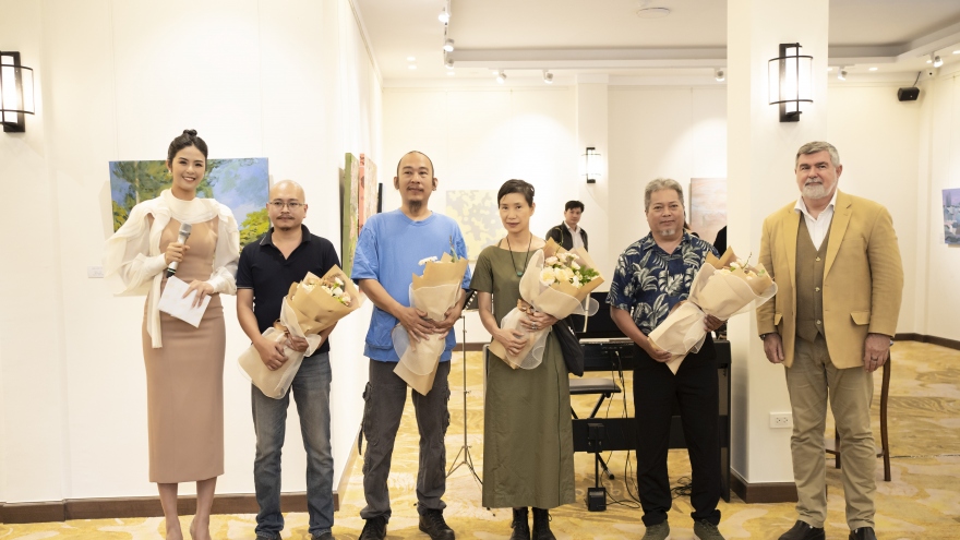 Triển lãm "Mây Đông Dương" du miên cùng hoài niệm