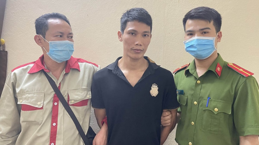 Dùng dao đâm người yêu trọng thương rồi bỏ trốn về quê 