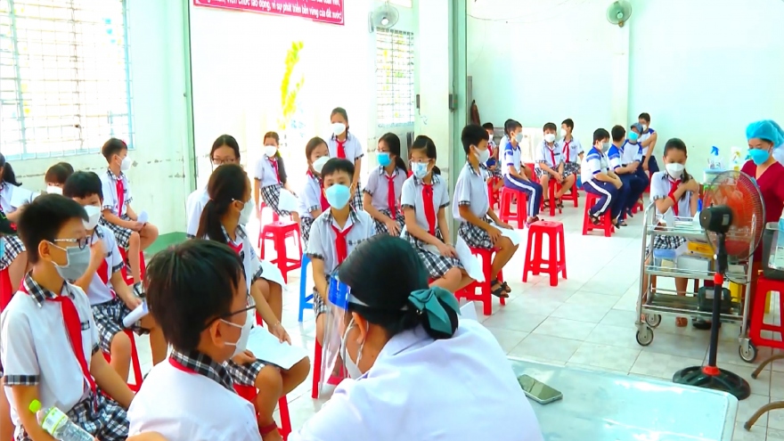 Vĩnh Long đã tiêm gần 66.000 mũi vaccine COVID-19 cho trẻ từ 5 đến dưới 12 tuổi