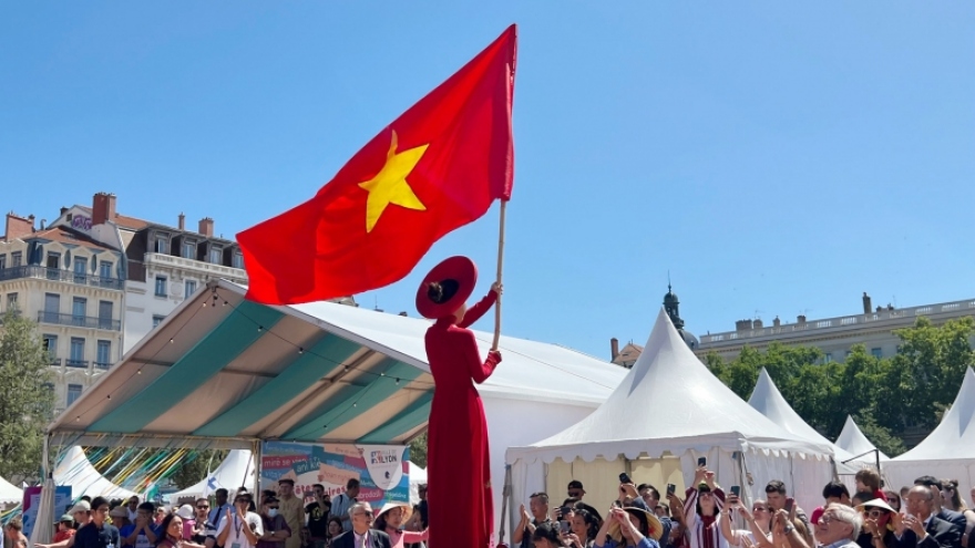 Sắc màu Việt Nam mở màn Ngày hội Lãnh sự 2022 tại Lyon