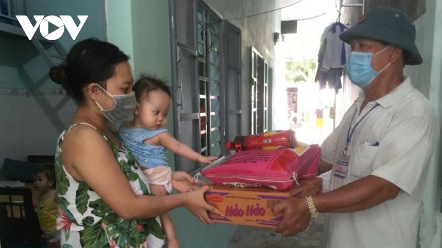 Tại sao tiền hỗ trợ thuê nhà bị chậm?