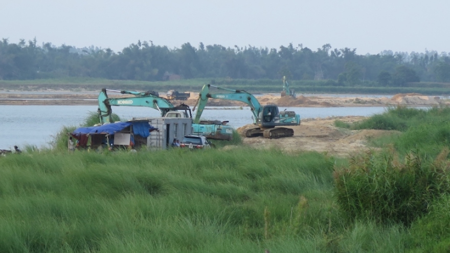 Nhiều vi phạm trong cấp phép, quản lý khai thác khoáng sản tại Quảng Ngãi