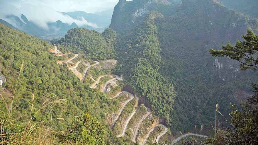 Đèo Khau Cốc Chà, Bảo Lạc, Cao Bằng: Hiểm trở đường đến đỉnh trời