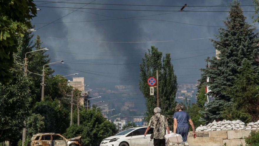 Lực lượng thân Nga tuyên bố bao vây hoàn toàn thành phố Lysychansk