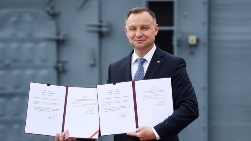 Ba Lan ký các dự luật cho phép phê chuẩn việc Phần Lan, Thụy Điển gia nhập NATO