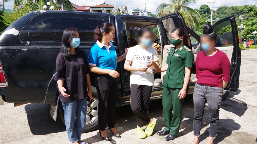 Cảnh giác với chiêu trò "Việc nhẹ, lương cao" nơi vùng biên Sơn La