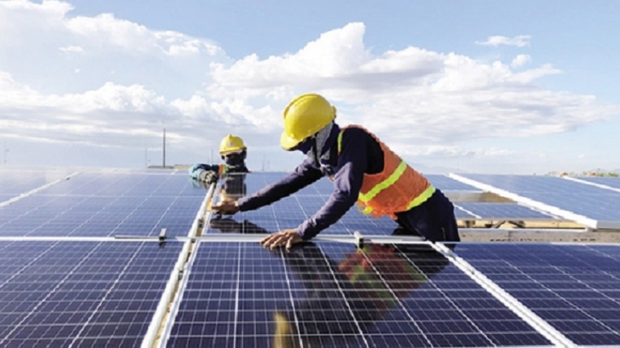 Bắc Ninh yêu cầu dừng thi công điện mặt trời áp mái trong khu công nghiệp