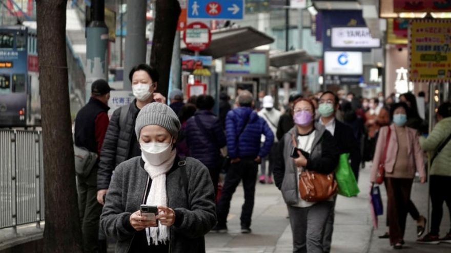 Số ca Covid-19 tăng mạnh, Hong Kong điều chỉnh một số biện pháp phòng chống dịch