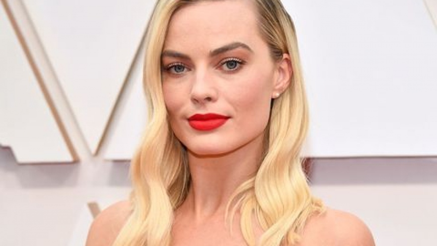 Margot Robbie: Từ nhân viên thu ngân tàu điện ngầm đến ngôi sao Hollywood