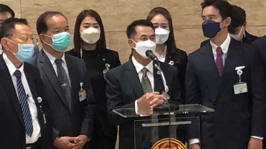 Phe đối lập kiến nghị tạm đình chỉ chức Thủ tướng Thái Lan của ông Prayut