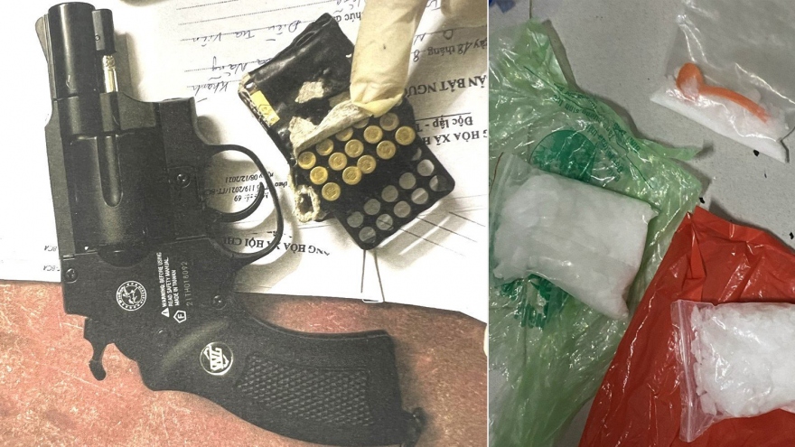 Bắt đối tượng tàng trữ ma túy và súng ngắn