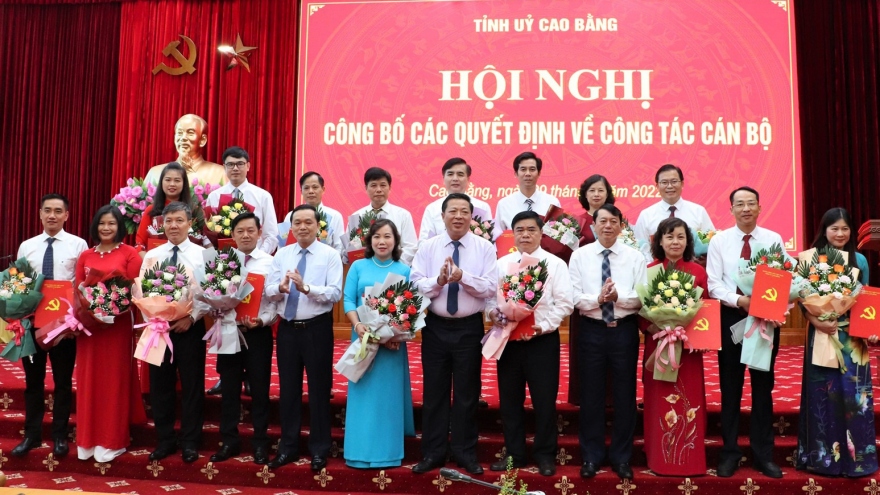 Cao Bằng điều động, luân chuyển nhiều cán bộ chủ chốt